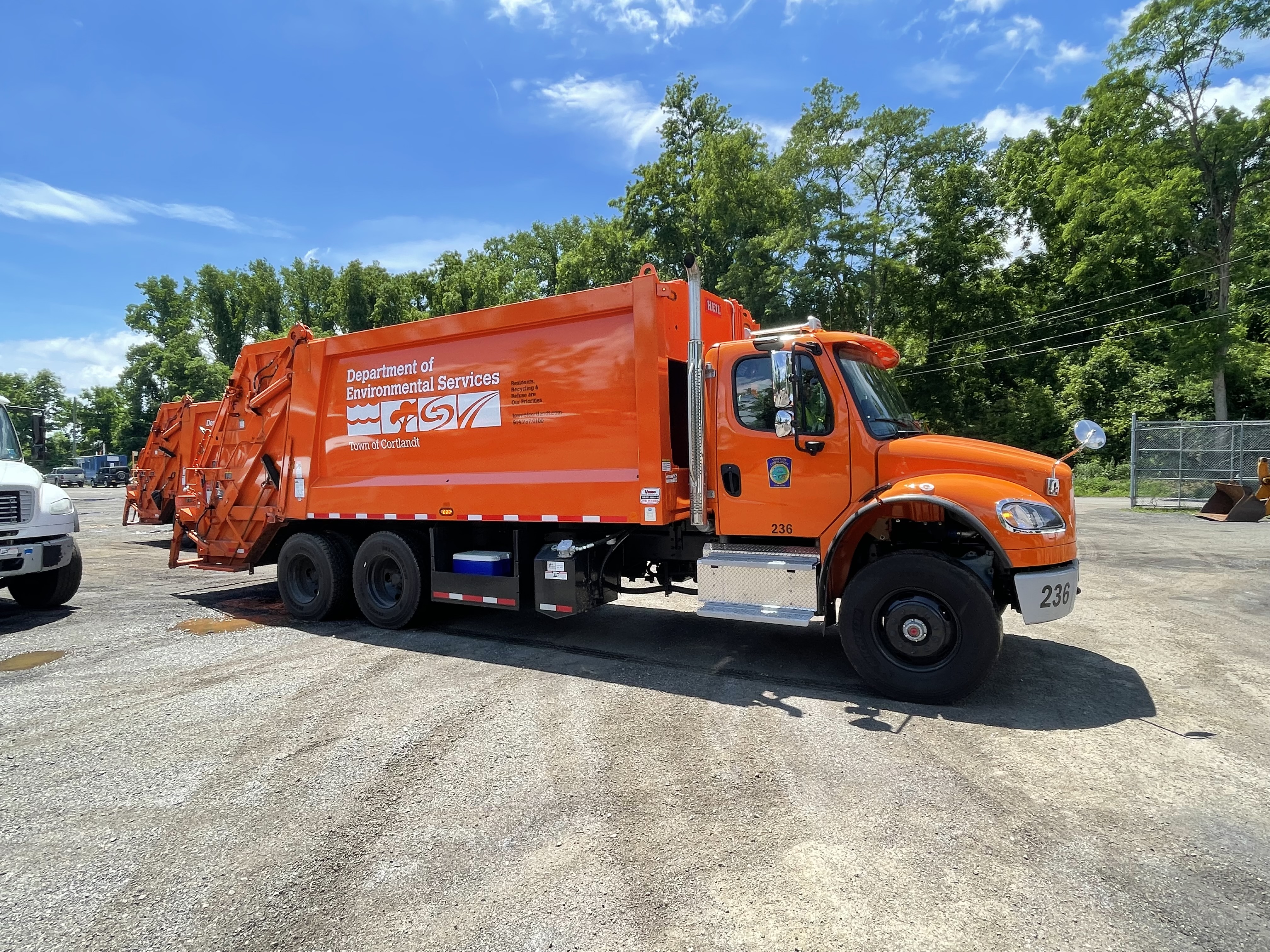 Sanitation_Truck_1 (2).JPG